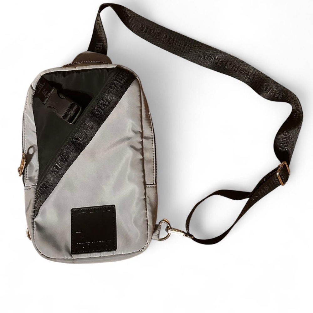 Steve Madden NWOT Boda Crossbody Sling Shoulder Bag grey black